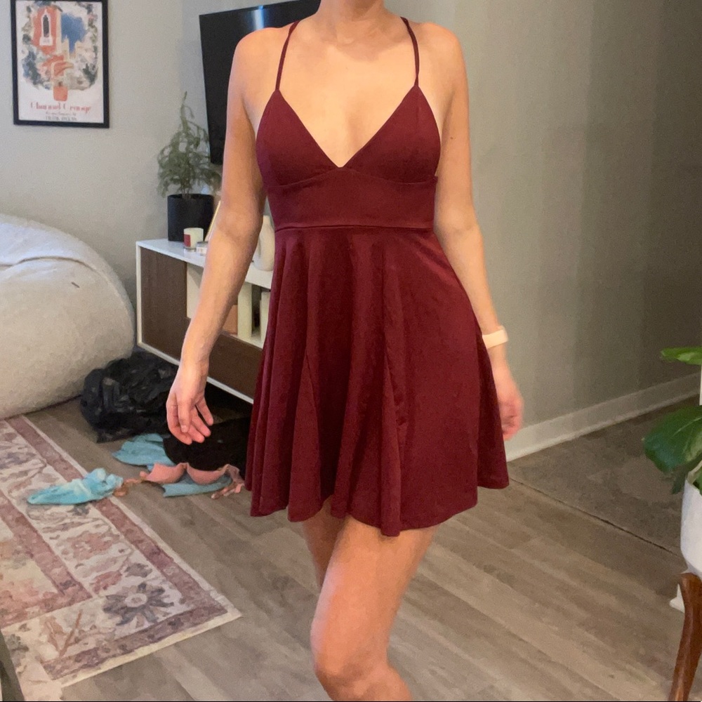 Maroon Sundres